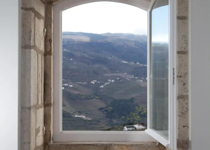 מלון Douro Scala 5*