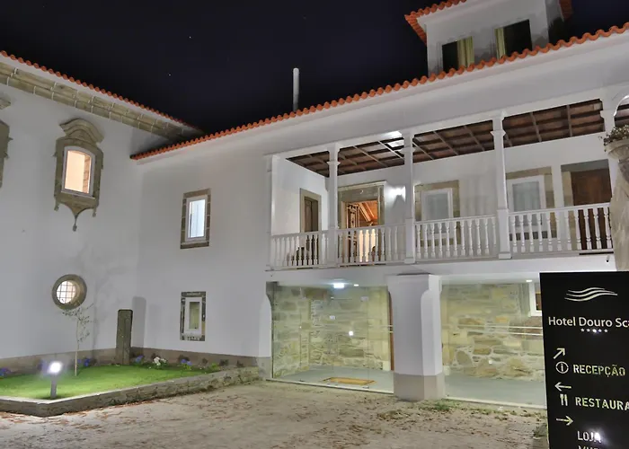 מלון Douro Scala